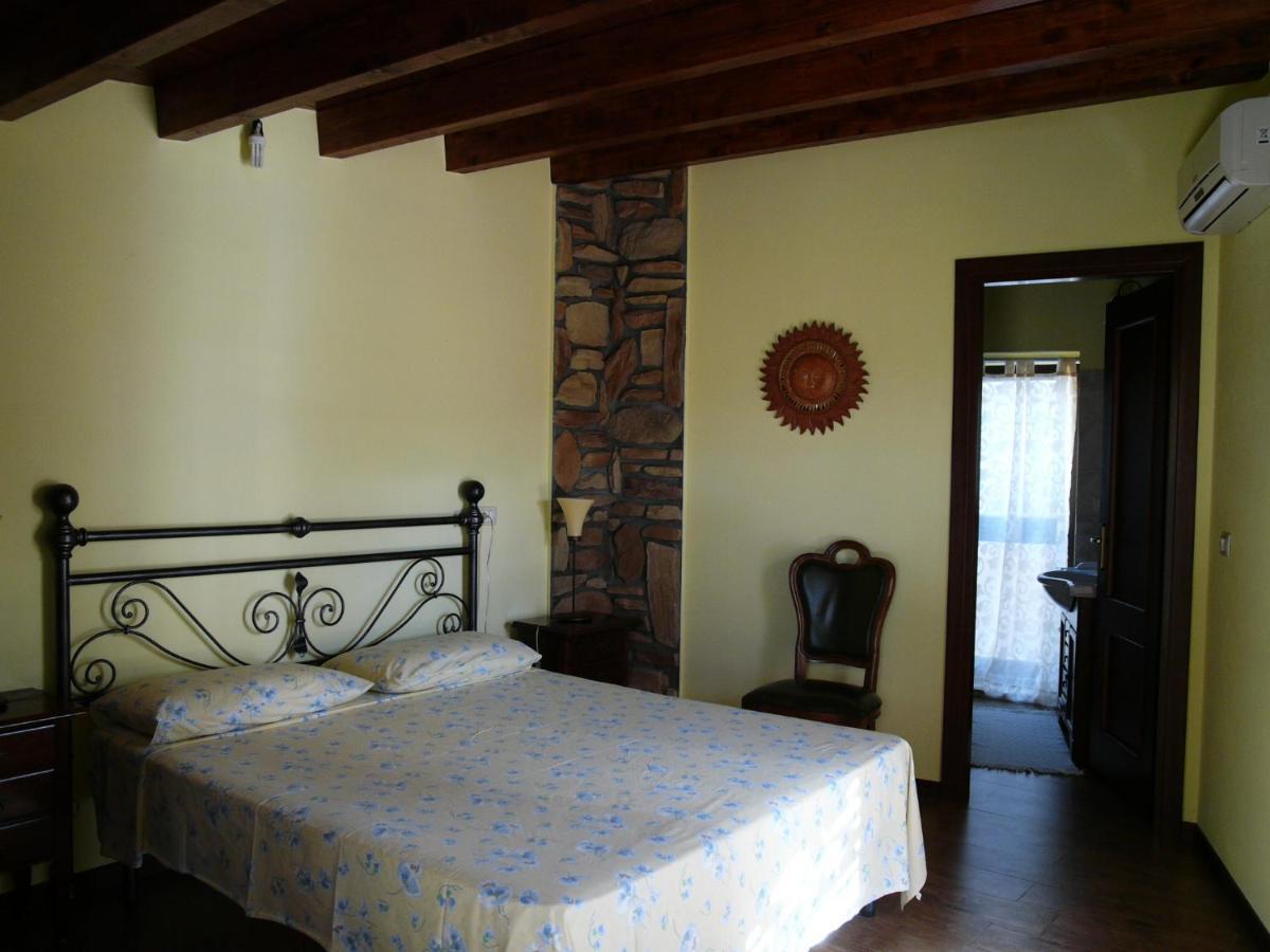 B&B Il Giardino Arbus Luaran gambar