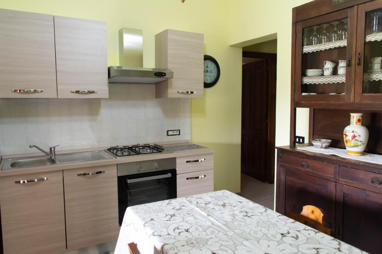 B&B Il Giardino Arbus Luaran gambar