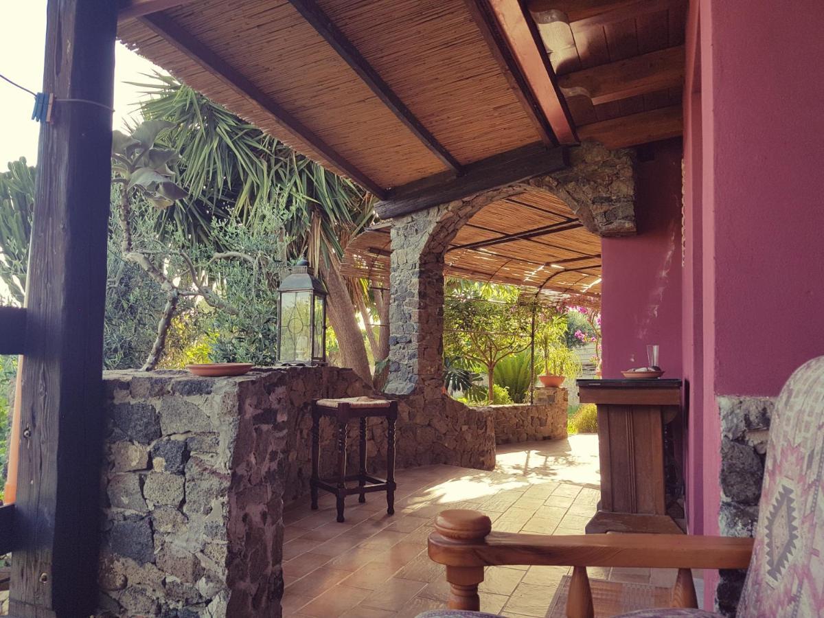 B&B Il Giardino Arbus Luaran gambar